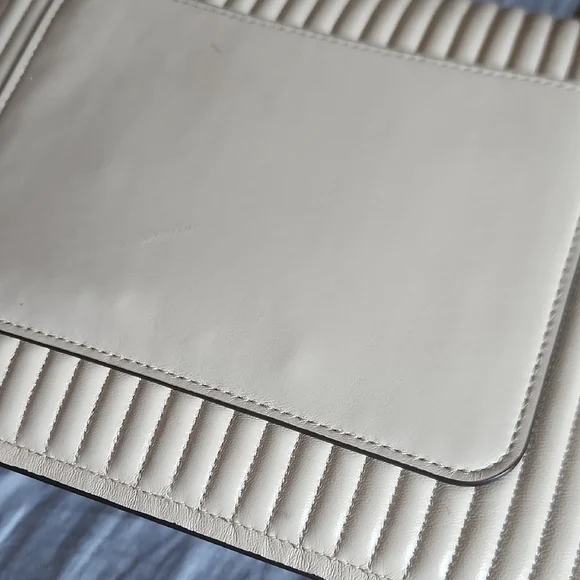 COACH Parker Top Handle Bag With Quilting - Picture 3 of 7